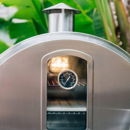The Built-In Outdoor Oven by Summerset