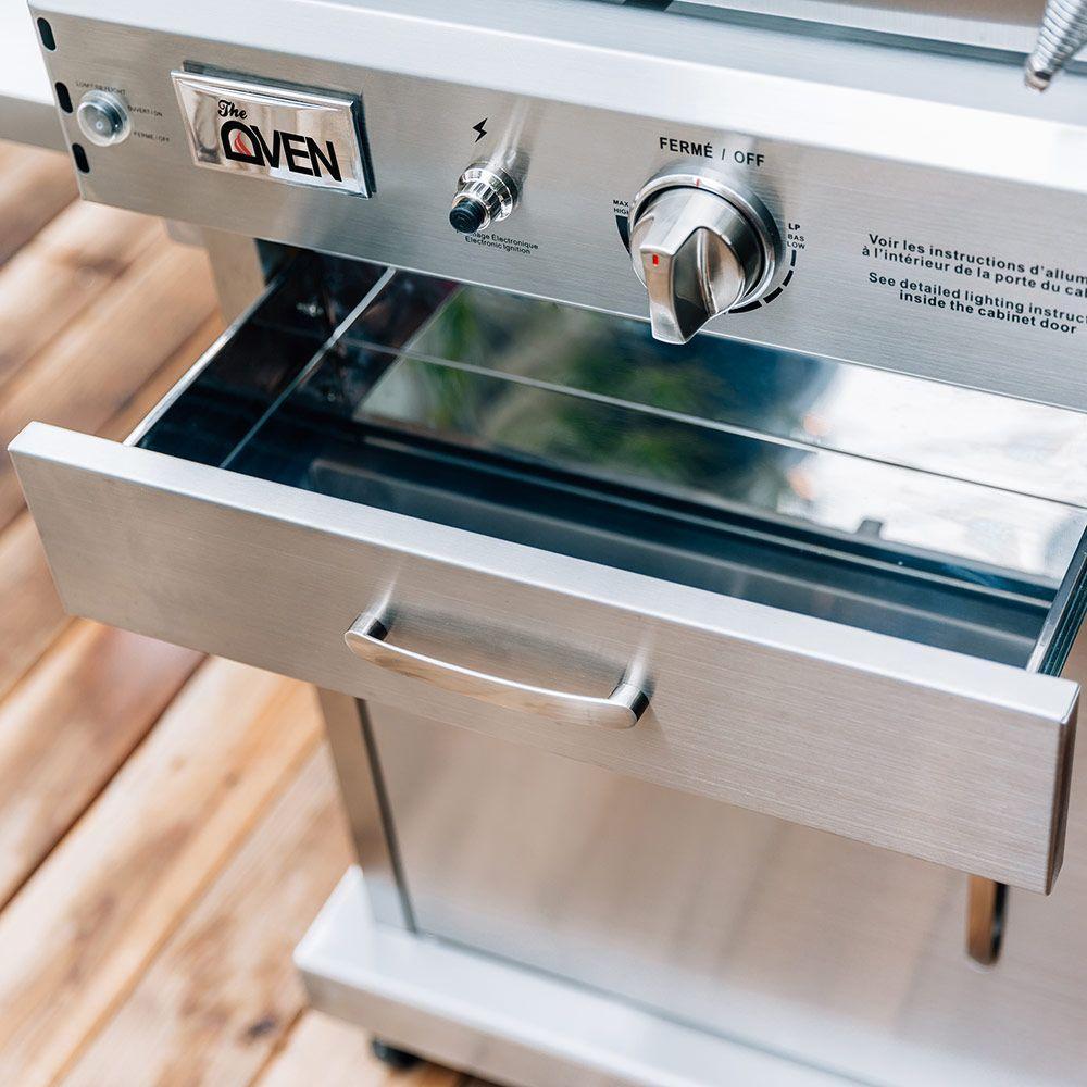 The Freestanding Outdoor Oven by Summerset